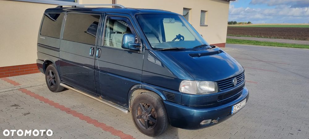 Volkswagen Multivan - 2