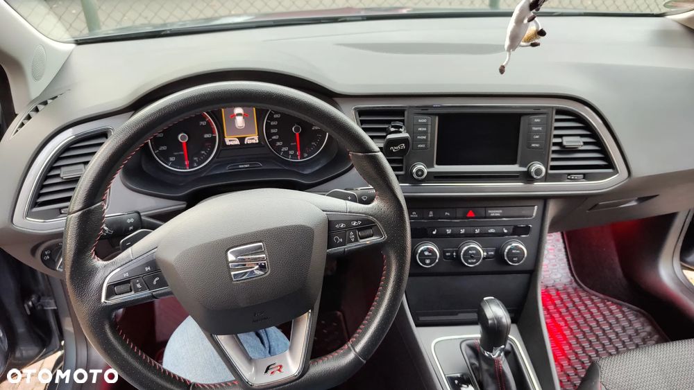 Seat Leon 1.8 TSI Start&Stop DSG FR - 4