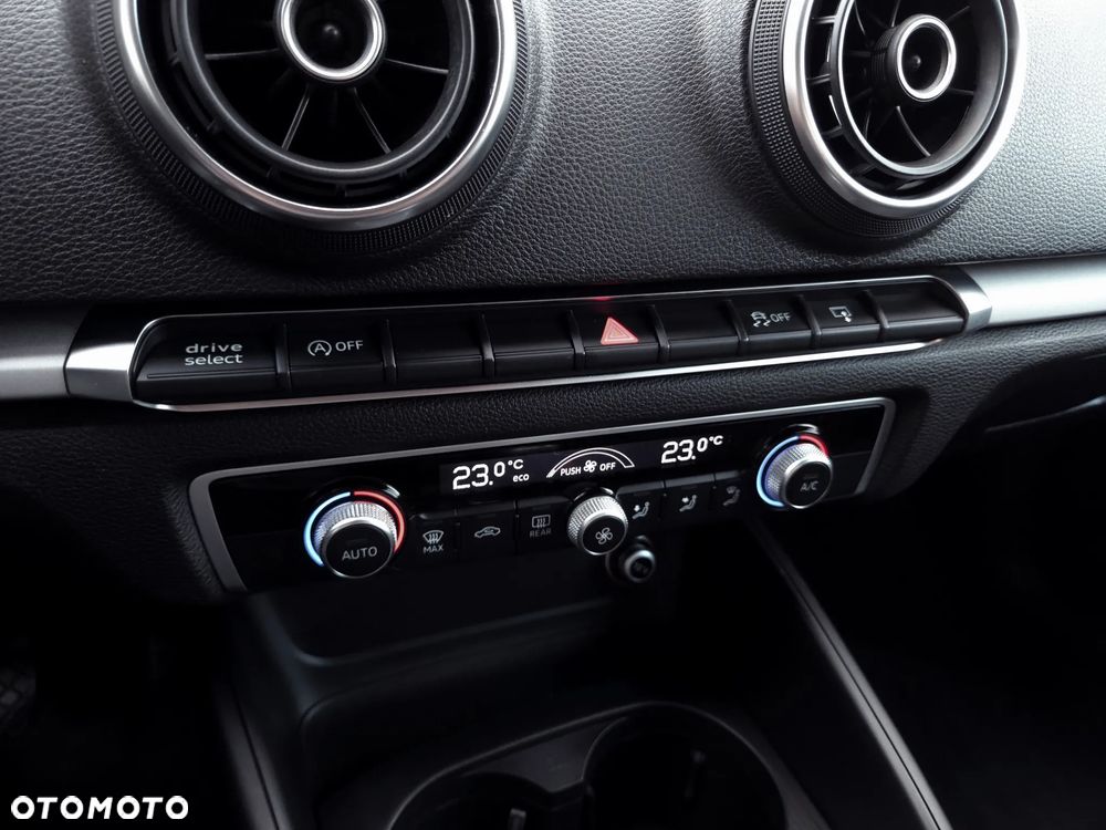 Audi A3 Sportback 1.4 TFSI cylinder on demand ultra S line Sportpaket - 17