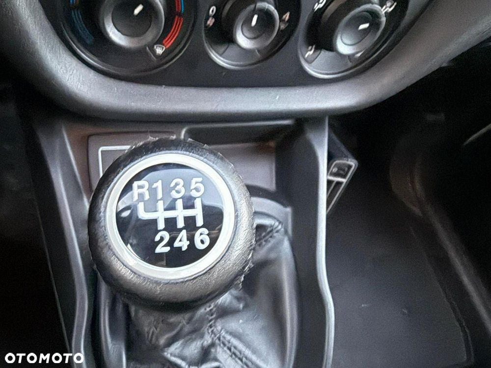 Fiat Doblo - 22