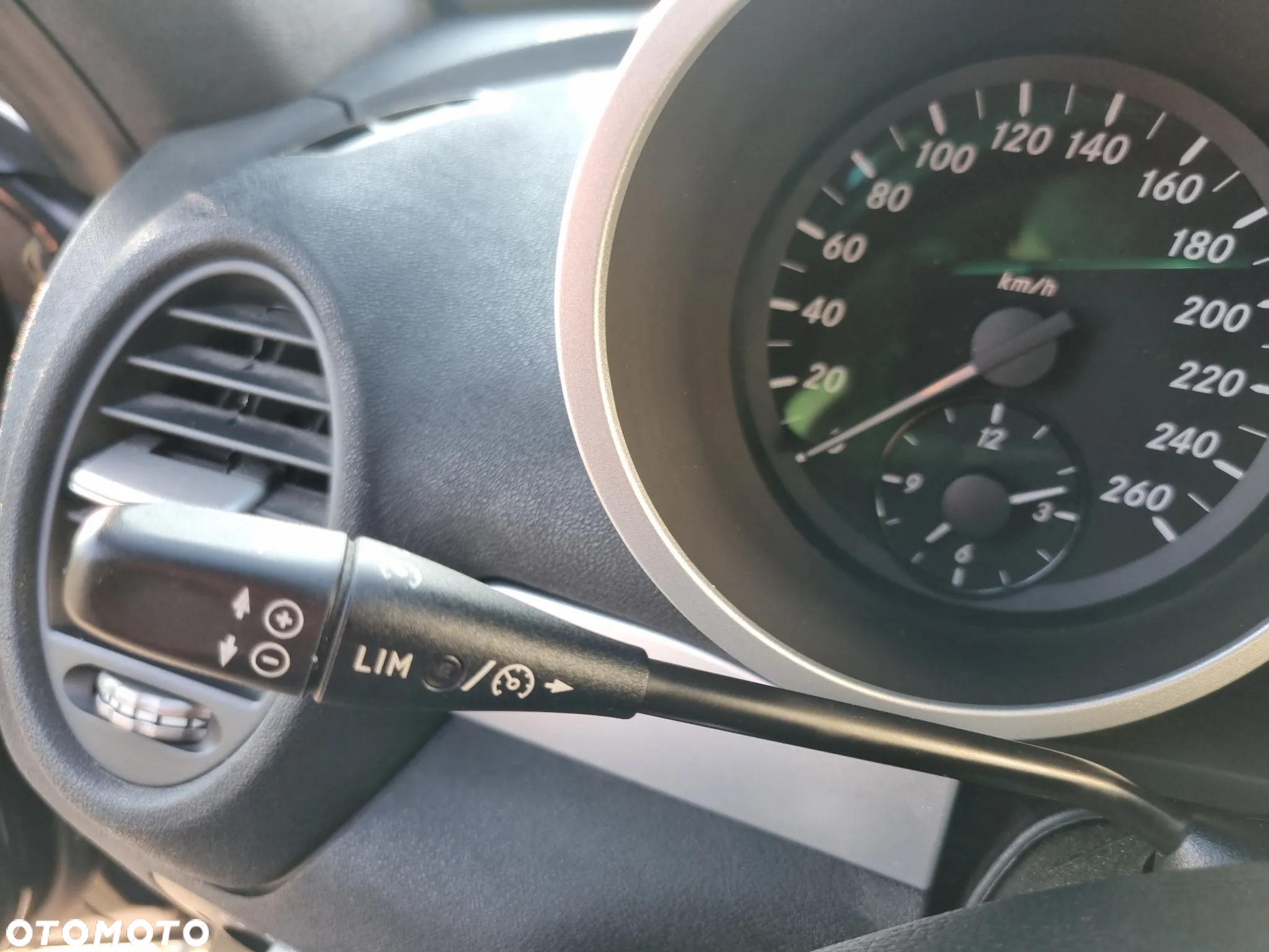 Mercedes-Benz SLK - 24