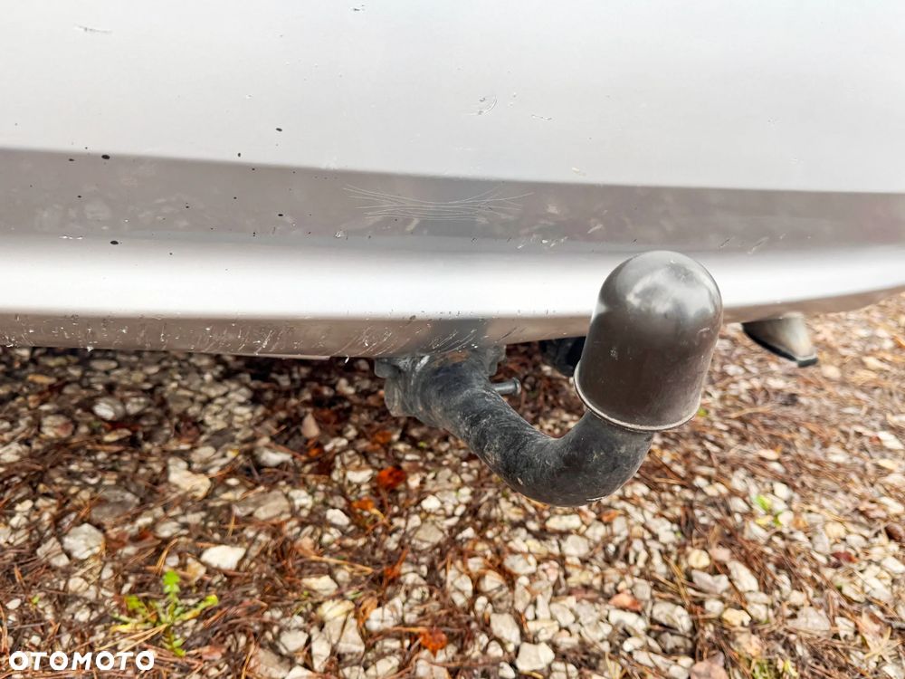 Kia Carens 2.0 CRDi Voyage - 17