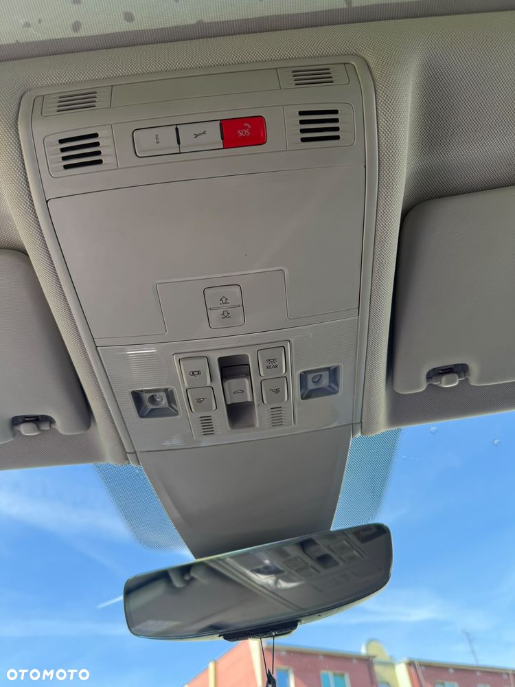 Volkswagen Tiguan - 21