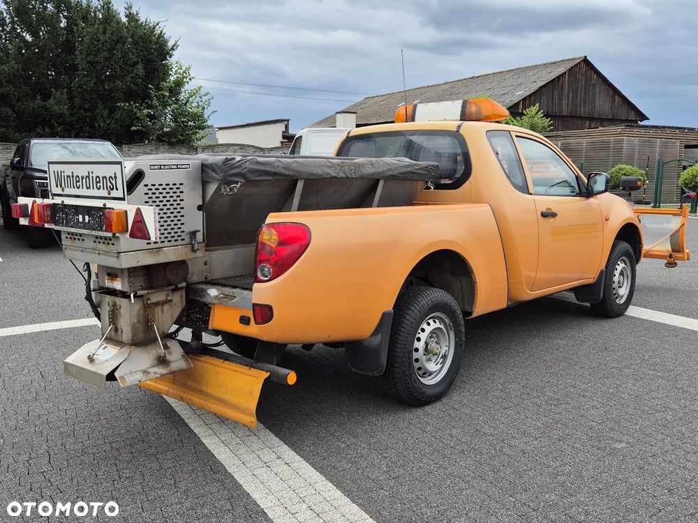 Mitsubishi L200 4x4 Pług Piaskarka - 3