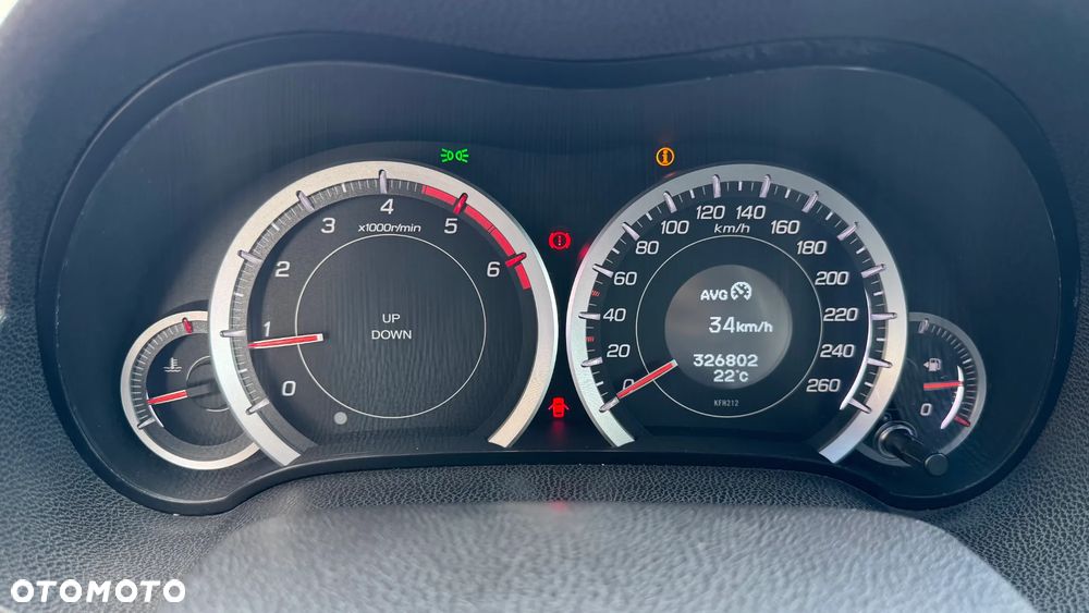 Honda Accord 2.2d Comfort - 9