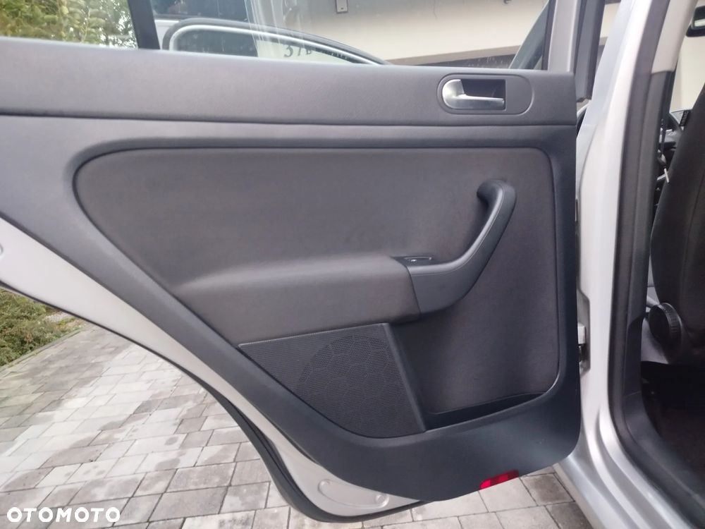 Volkswagen Golf Plus 1.4 Life - 18