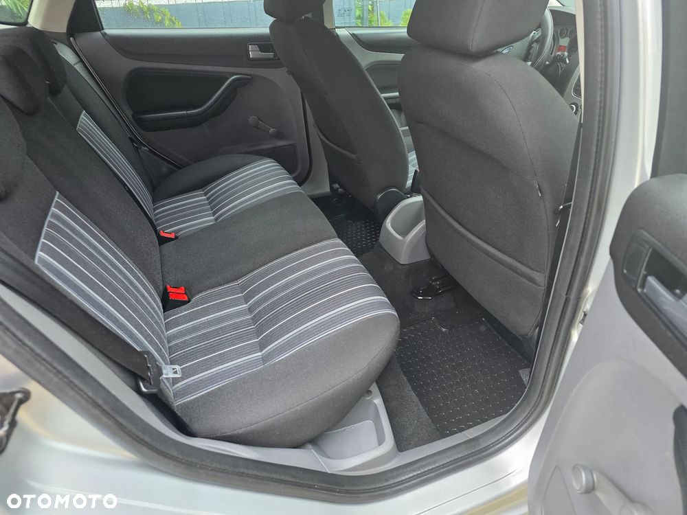 Ford Focus 1.6 Silver X - 4