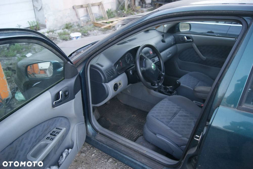 Skoda Octavia 1.6 Elegance - 5