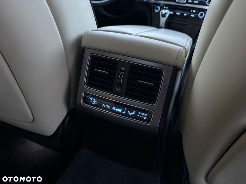 Hyundai Equus - 14