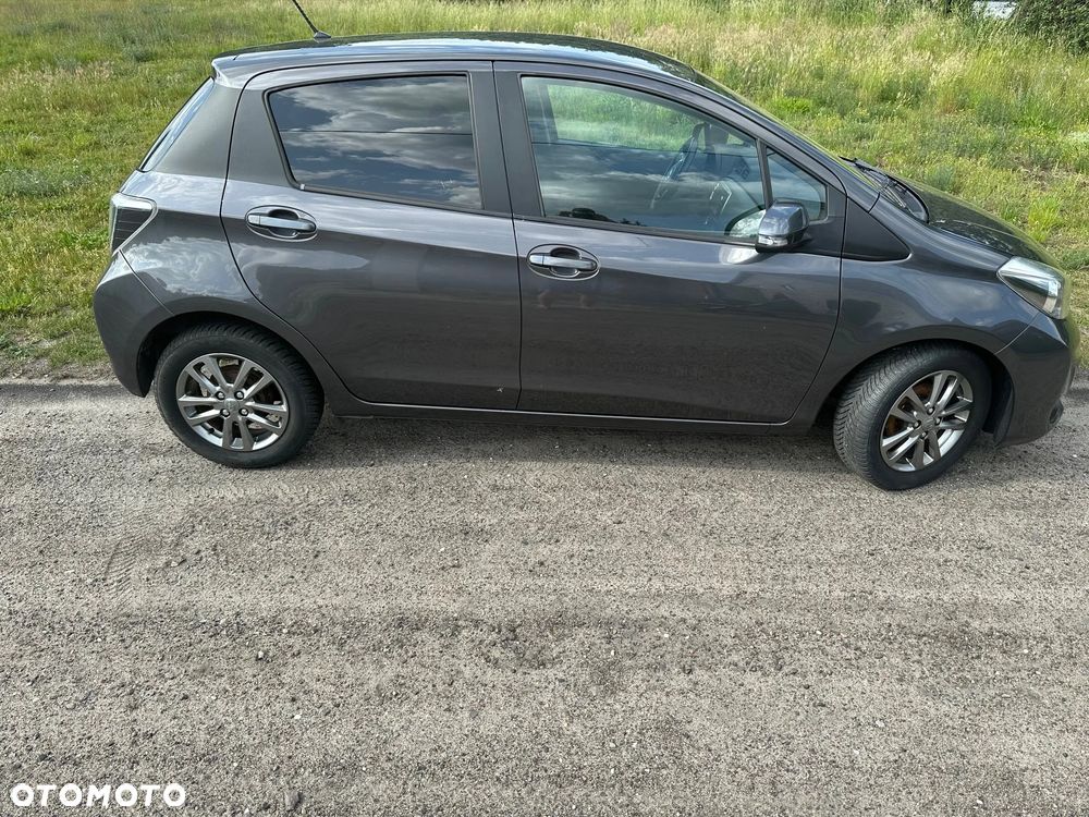 Toyota Yaris 1.33 VVT-i Edition 2014 - 12