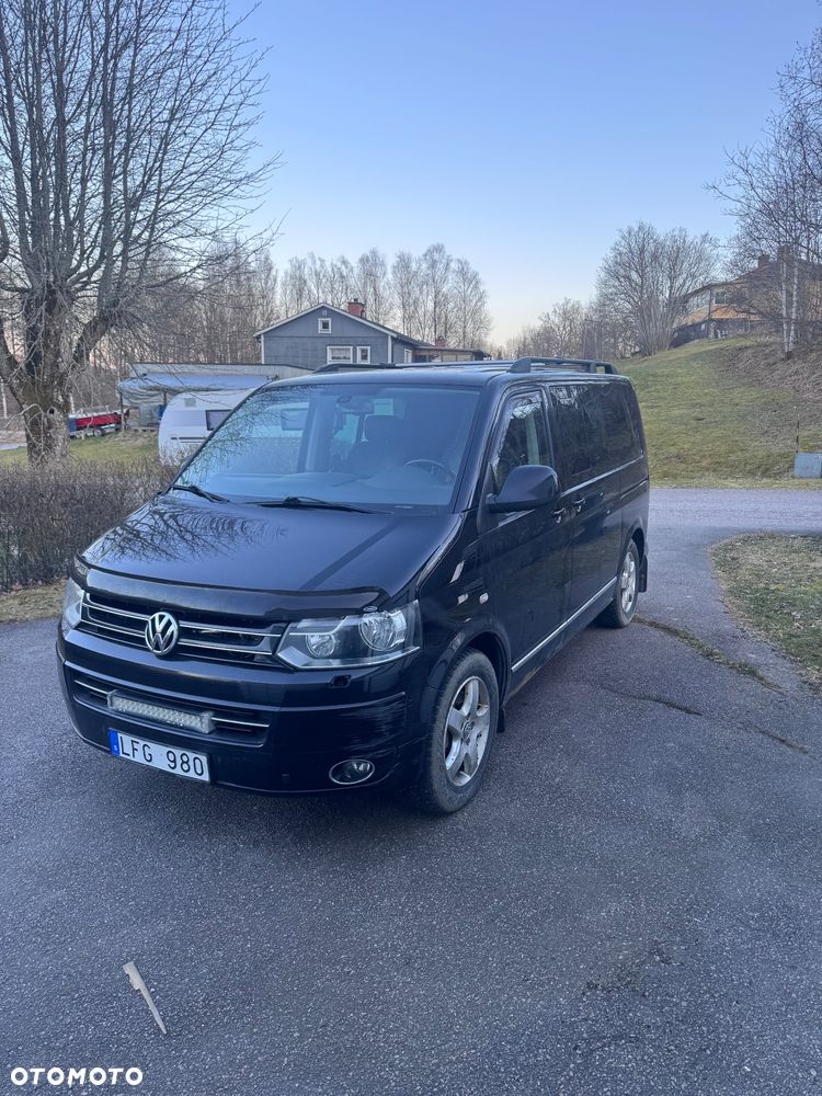 Volkswagen Multivan - 2