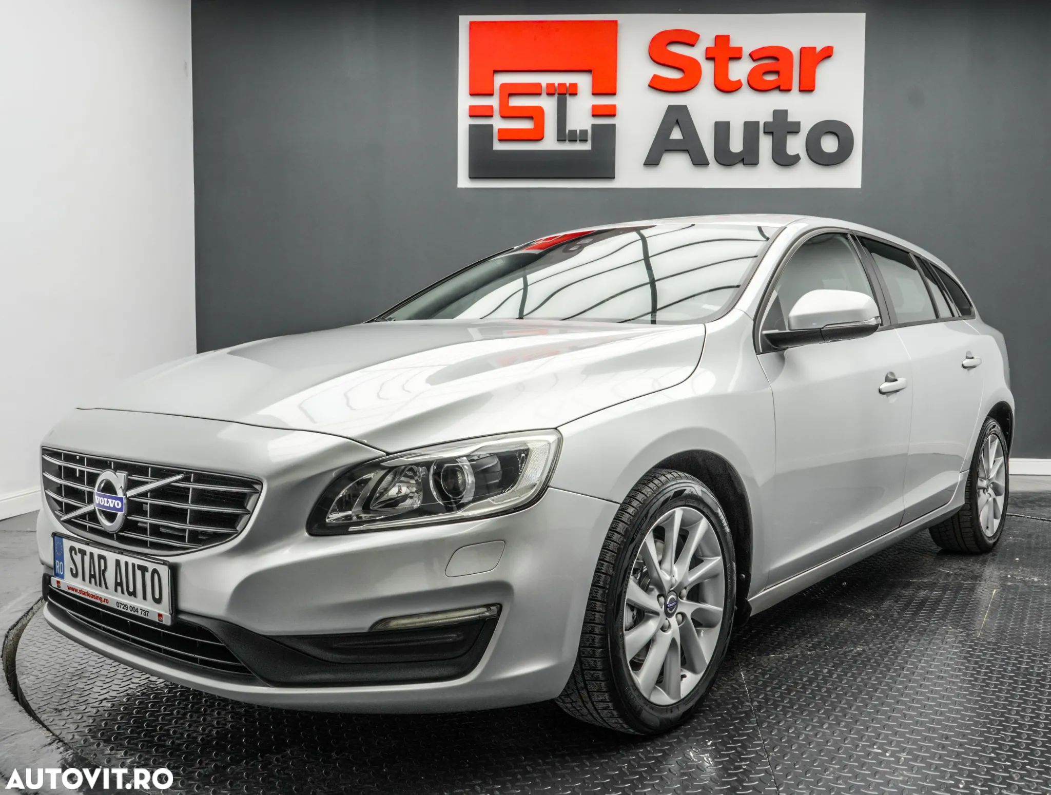 Volvo V60 D3 Summum - 1