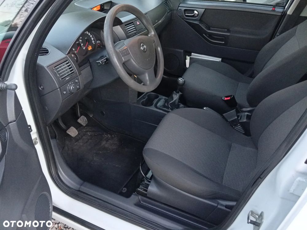 Opel Meriva - 11