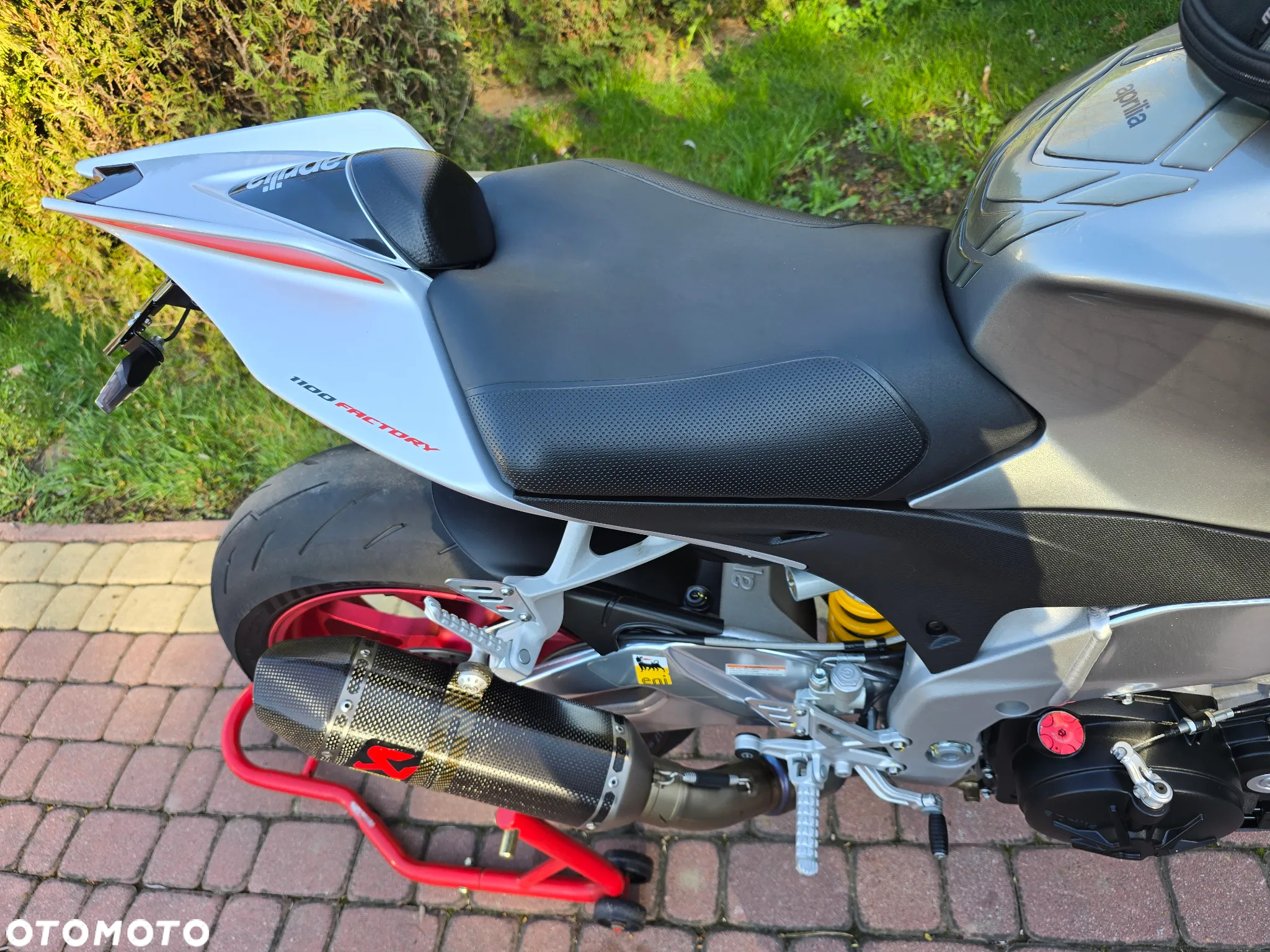 Aprilia Tuono - 13