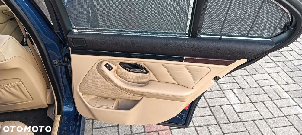BMW Seria 5 - 14
