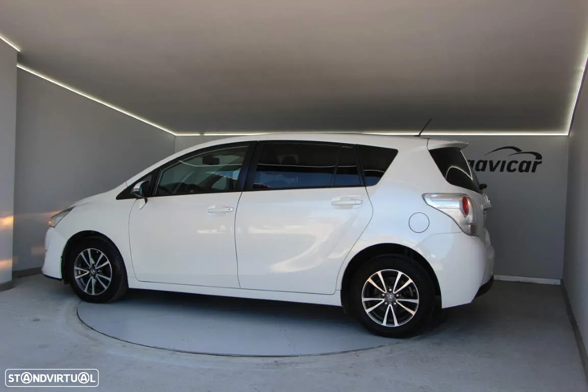 Toyota Verso 1.6 D-4D Exclusive - 17