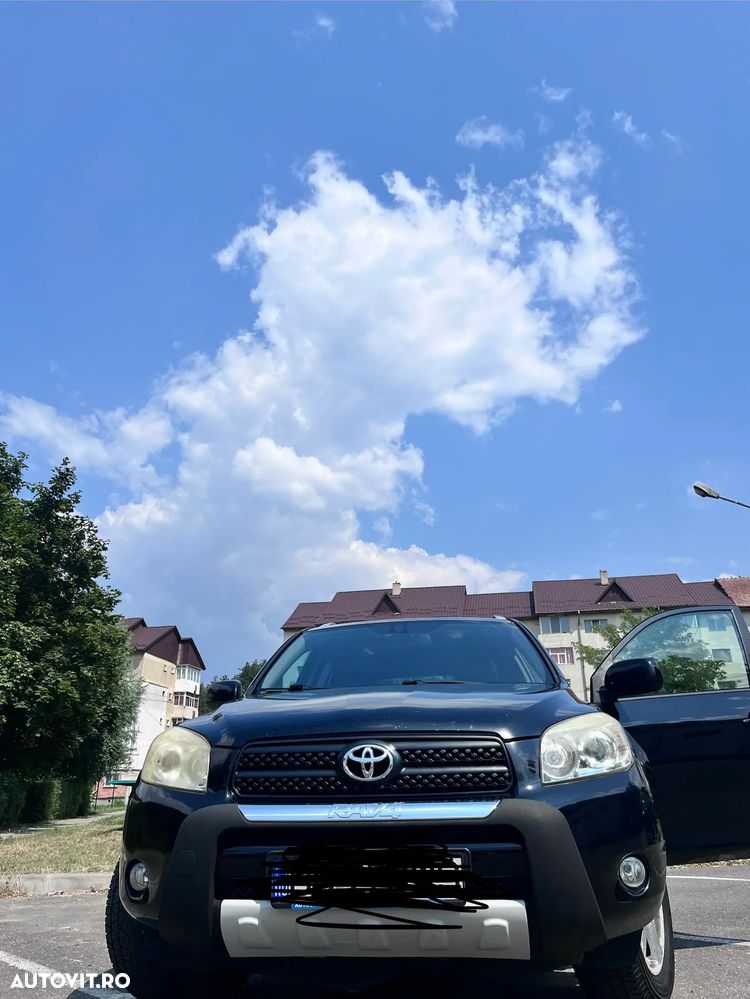 Toyota RAV4 2.0 VIP - 1