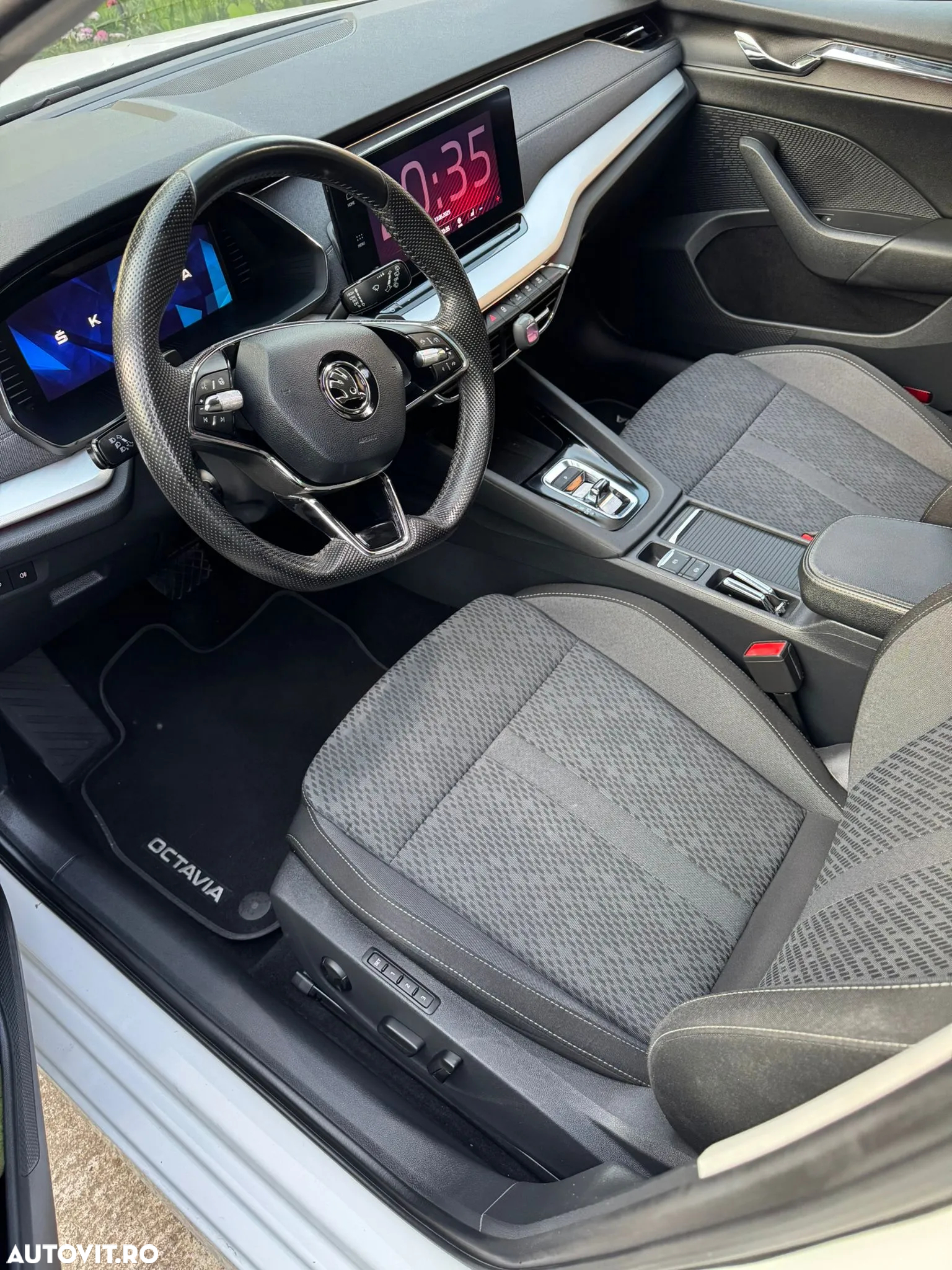 Skoda Octavia 2.0 TDI DSG Style - 7