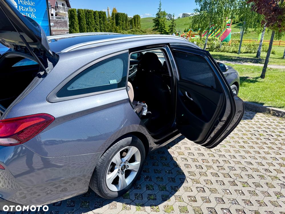 Hyundai i30 1.6 CRDi Classic + - 9