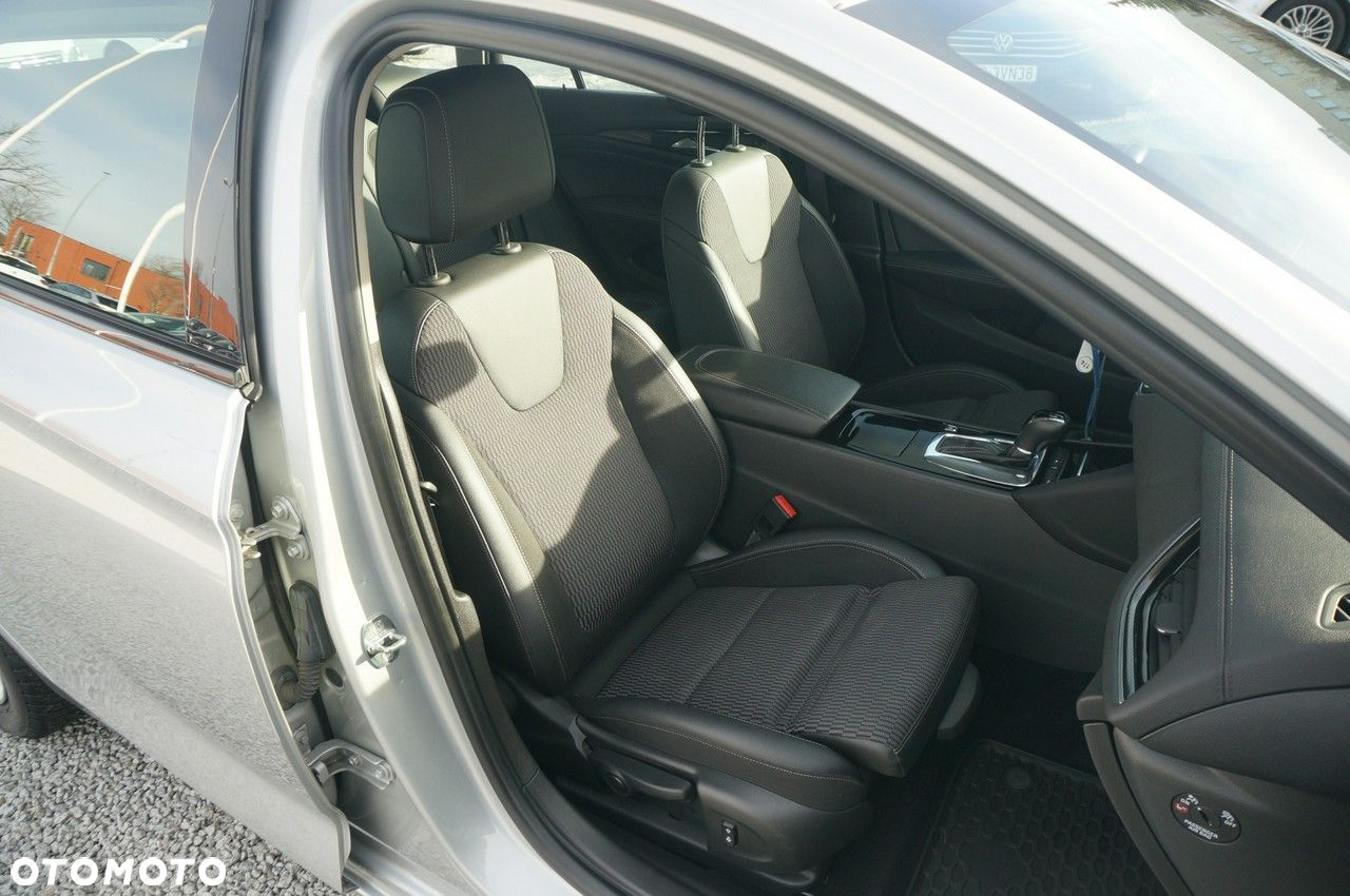 Opel Insignia 2.0 CDTI Elegance S&S - 29