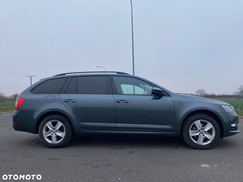 Skoda Octavia 1.5 TSI ACT Ambition - 6