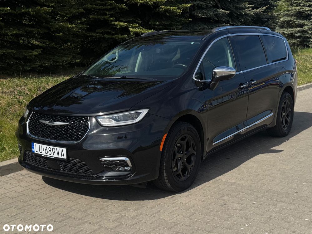 Chrysler Pacifica - 17
