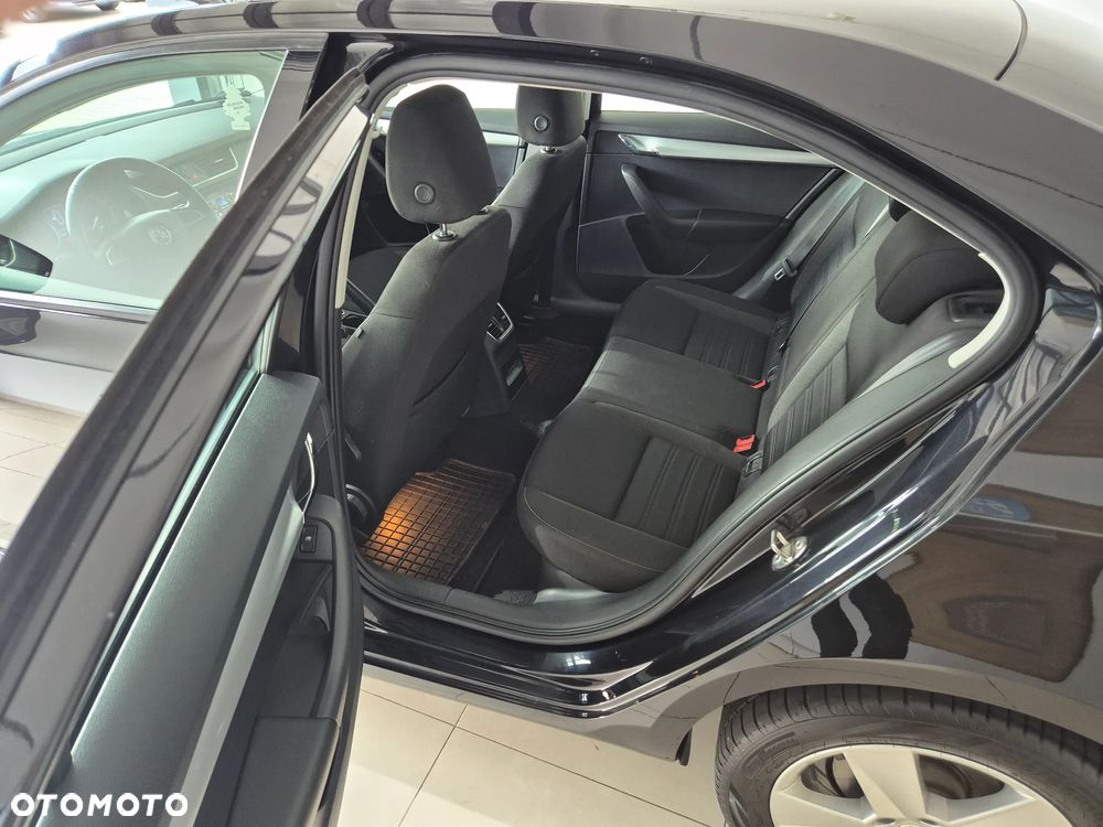 Skoda Octavia 1.5 TSI ACT Ambition - 28