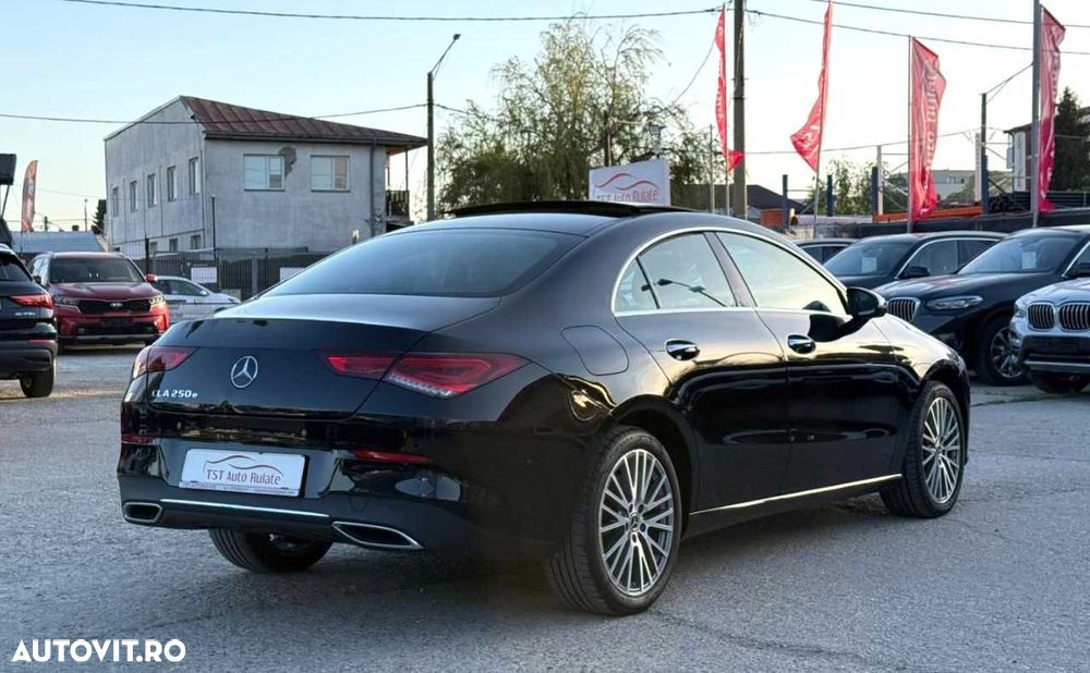 Mercedes-Benz CLA 250 - 9