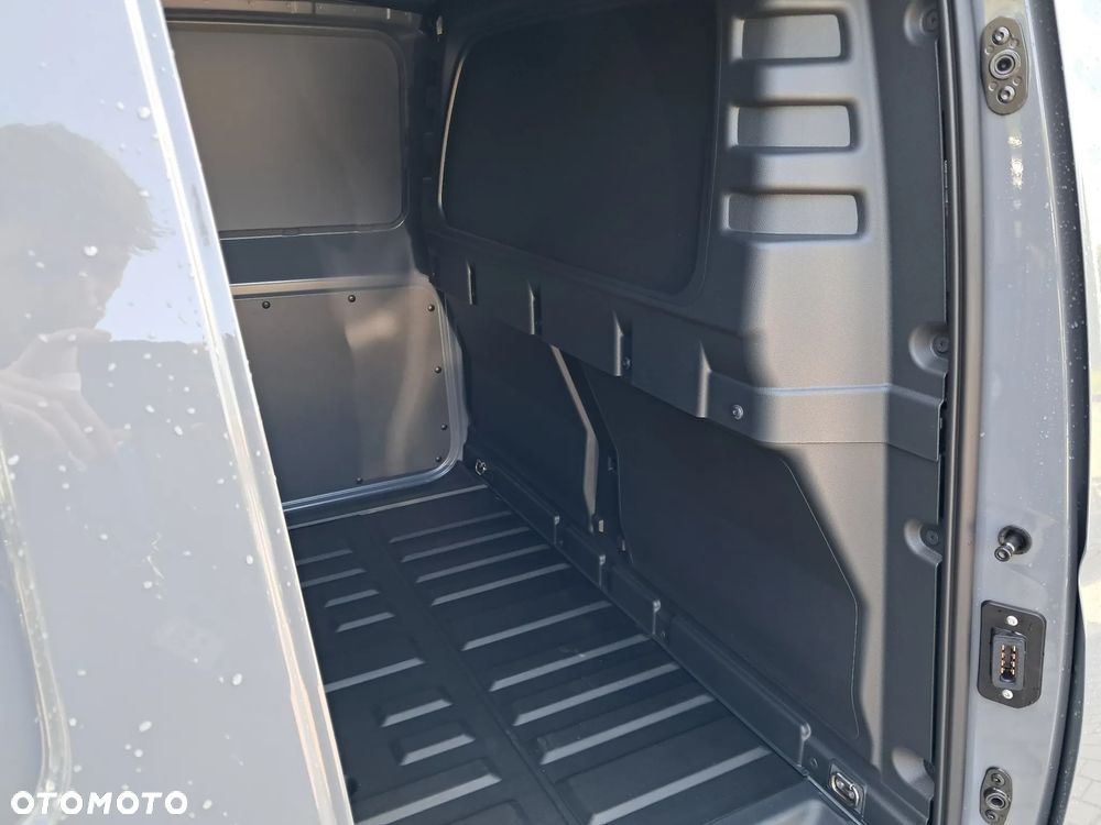 Volkswagen Caddy - 13