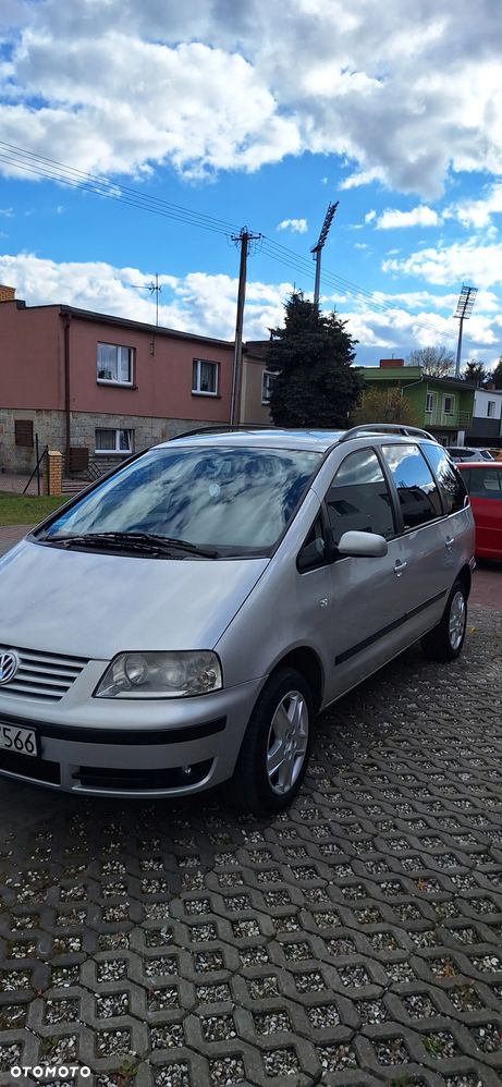 Volkswagen Sharan 1.9 TDI Basis - 2