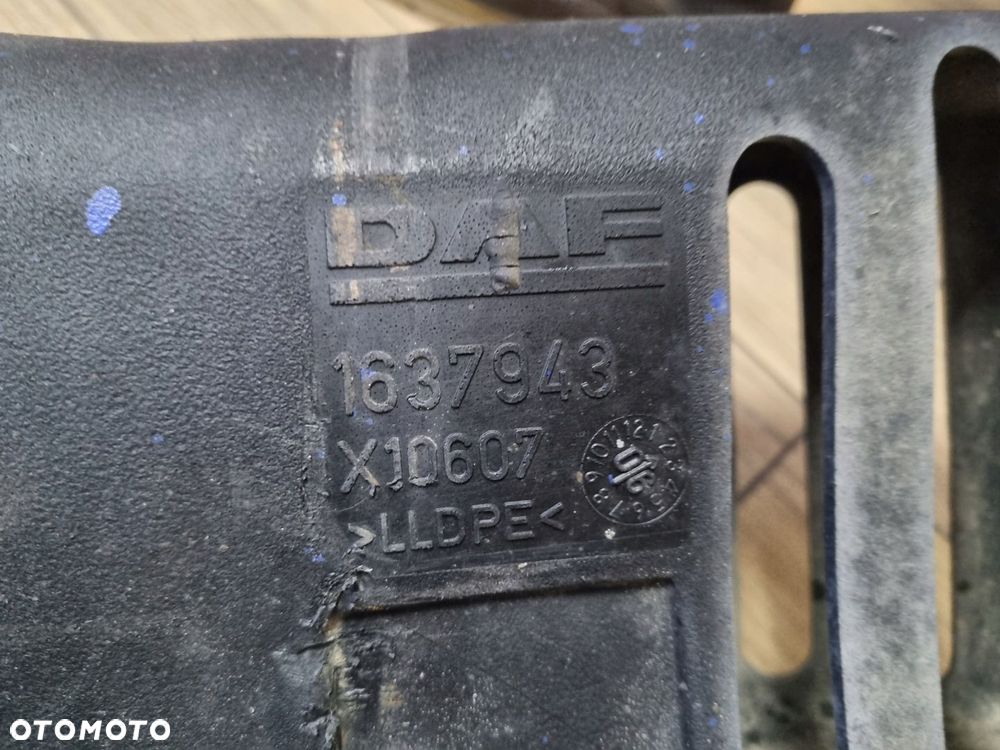 KOMIN WLOT RURA FILTRA POWIETRZA DAF XF 105 6X2 BDF 1637943 - 2