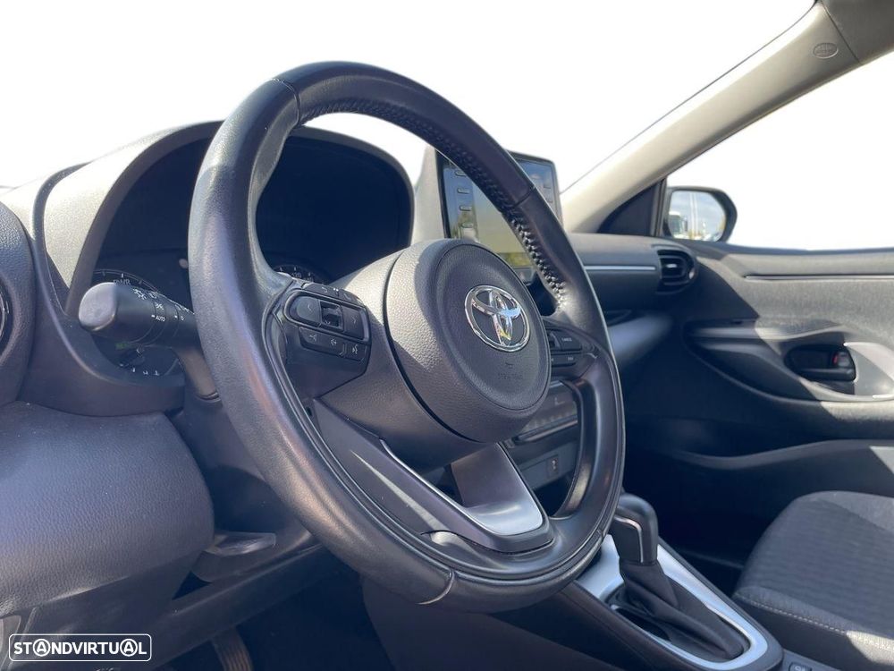 Toyota Yaris - 12