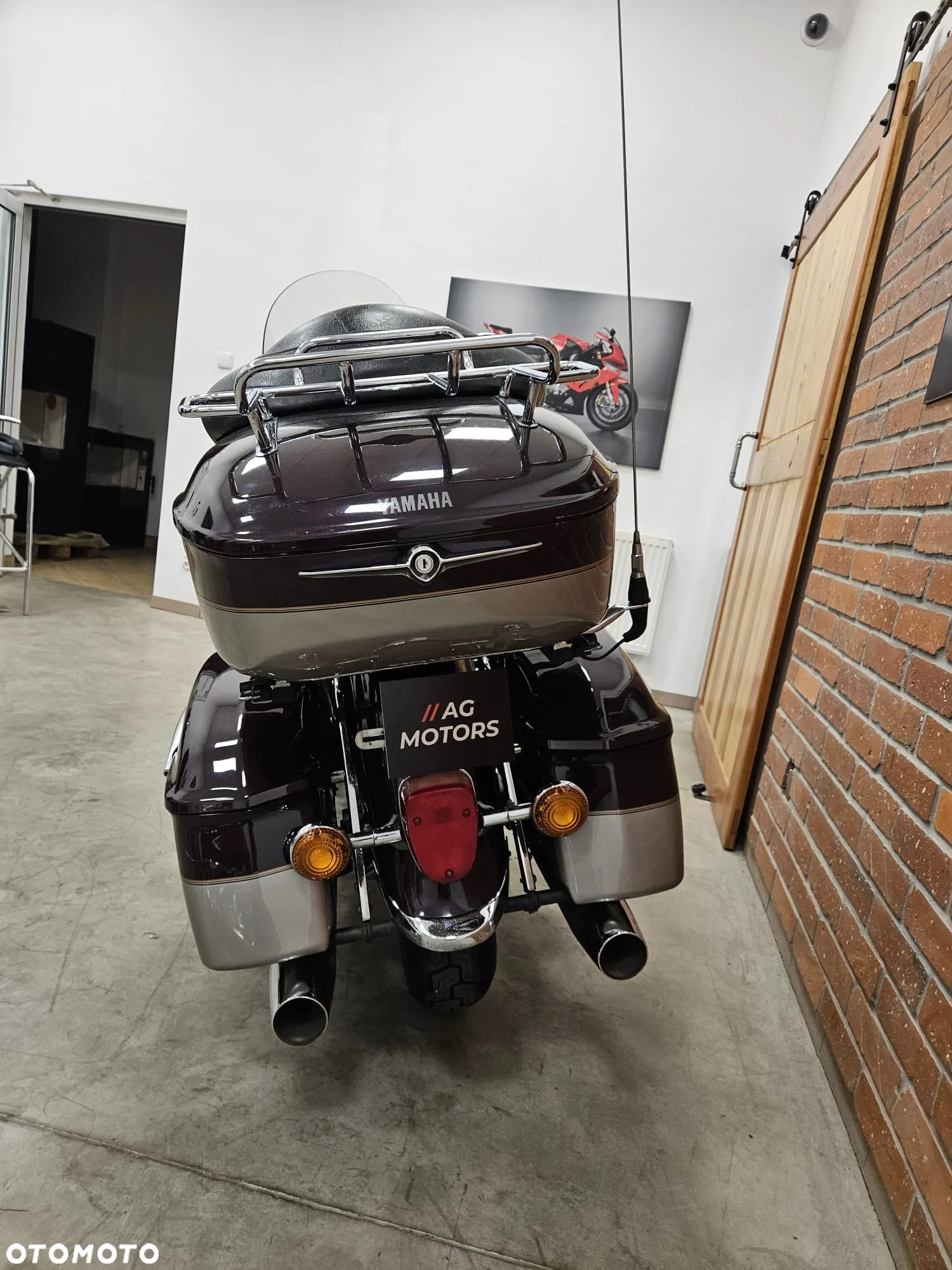 Yamaha XVZ - 12