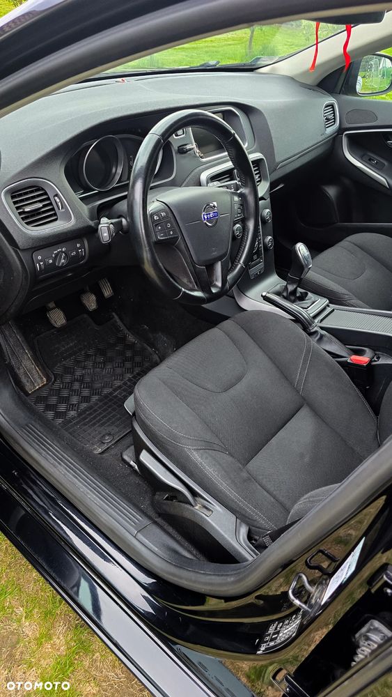 Volvo V40 D3 Kinetic - 17