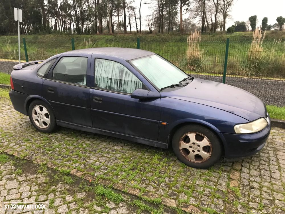 Opel Vectra B 2.0 DTi 16V 4P 1999 - Para Peças - 2