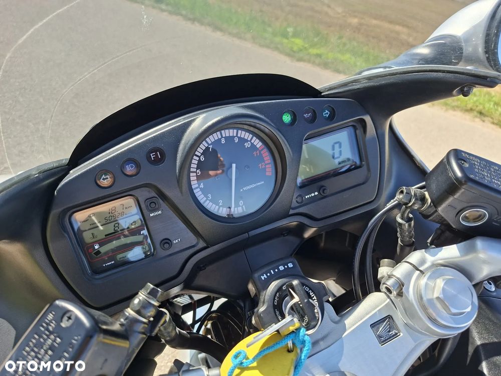 Honda CBR - 9