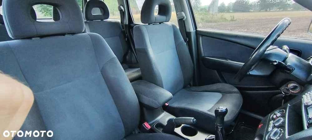 Mitsubishi Outlander 2.0 Comfort 4WD - 13