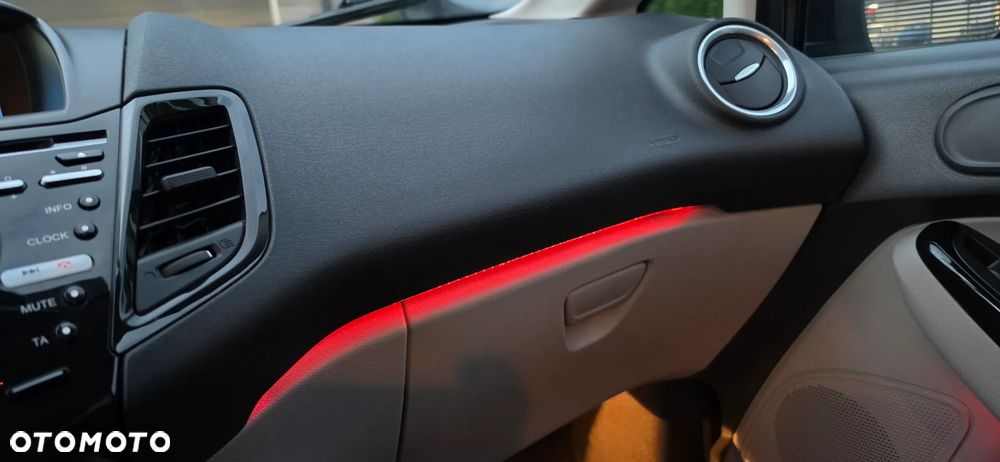 Ford Fiesta 1.0 EcoBoost Titanium ASS - 26