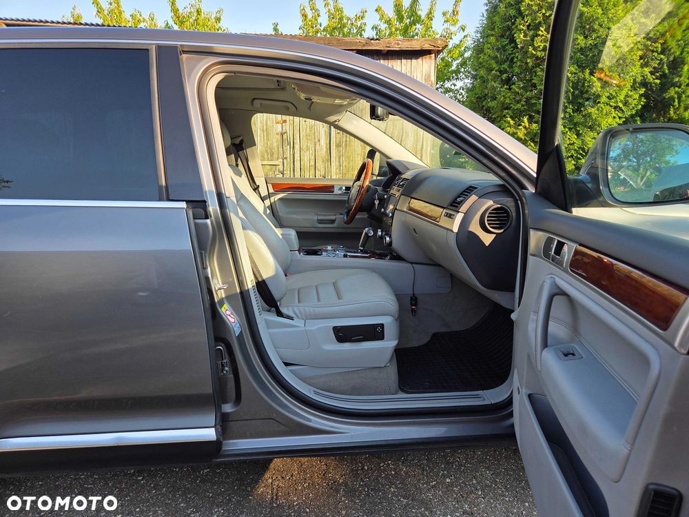 Volkswagen Touareg - 4