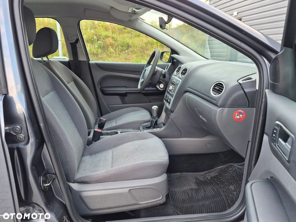 Ford Focus 1.6 16V Fun - 16
