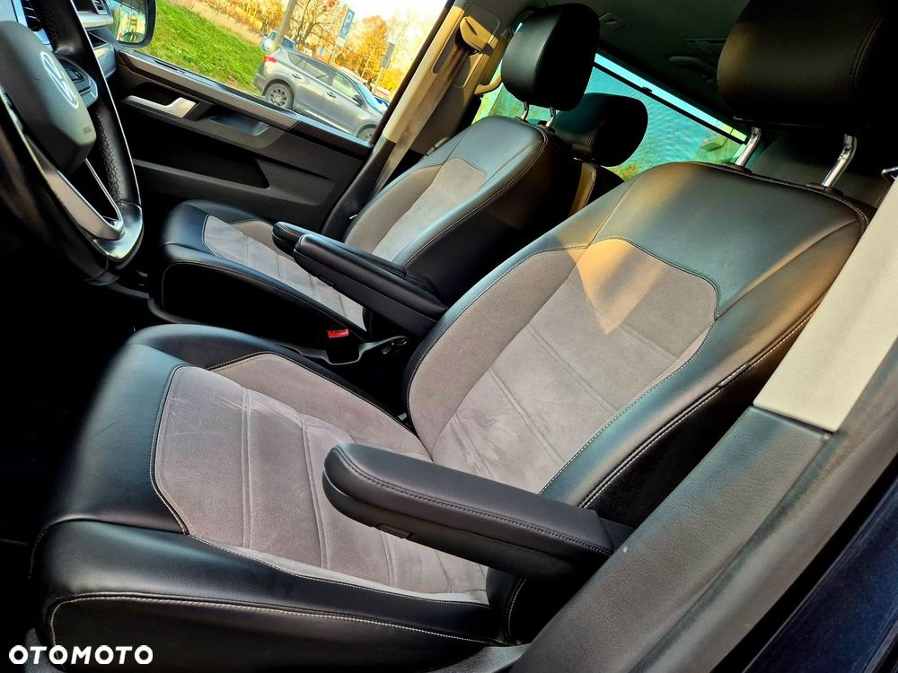 Volkswagen Multivan - 22
