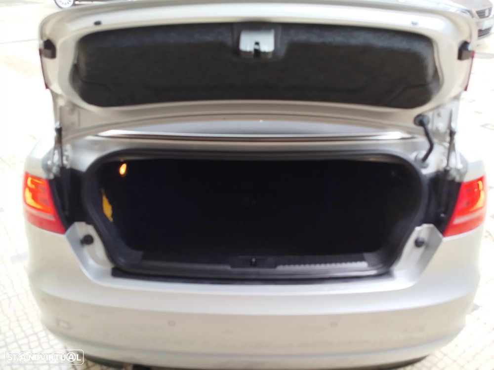 Audi A3 Cabrio 1.6 TDi DPF S line Sport Pack - 18