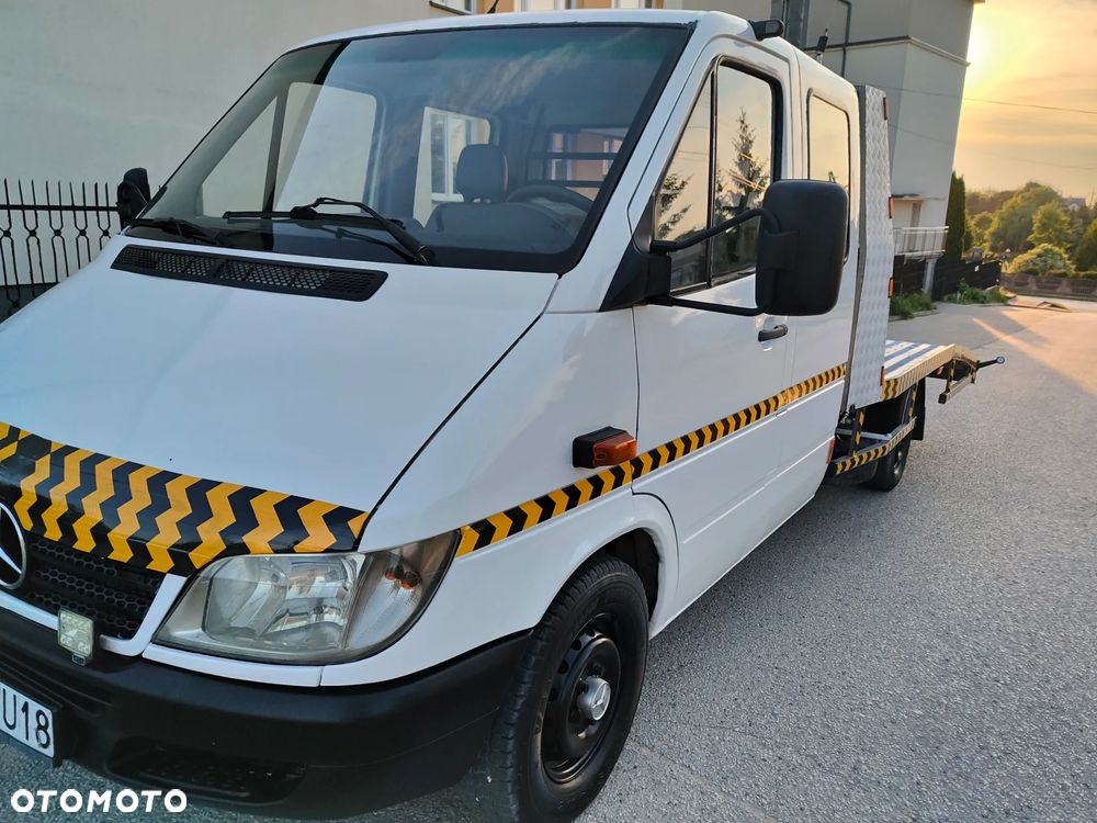 Mercedes-Benz Sprinter - 19