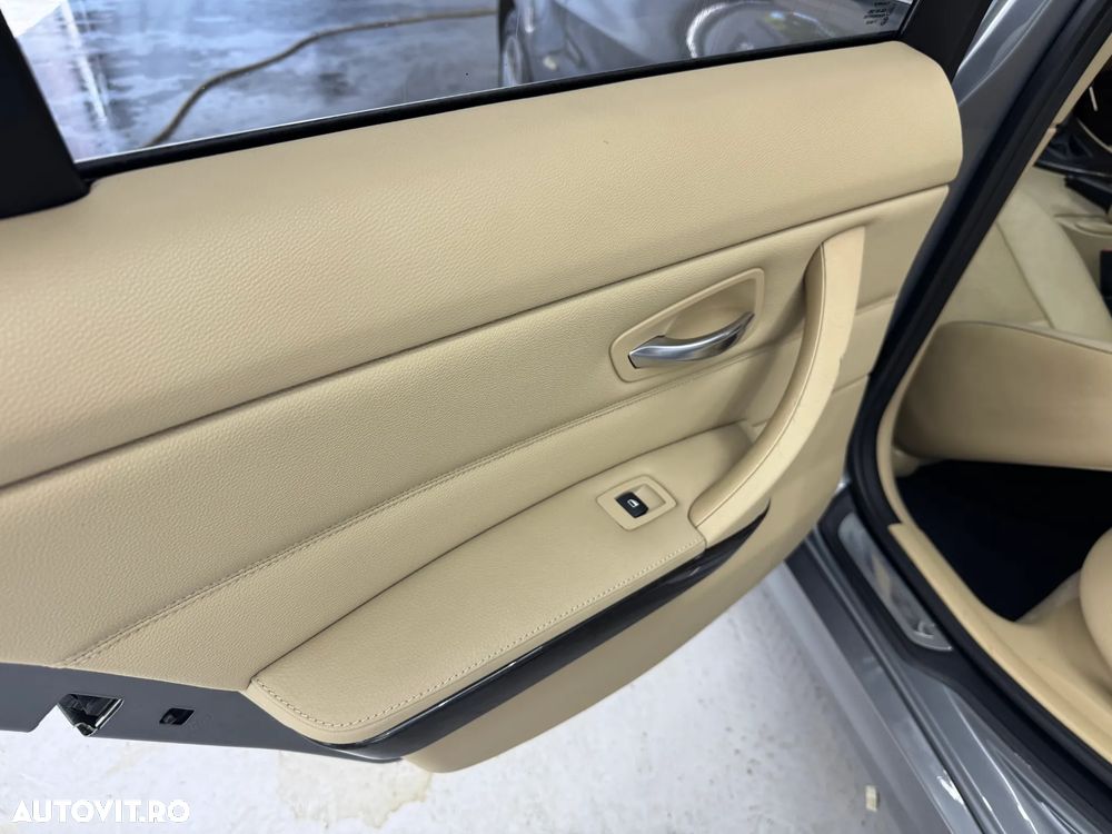 BMW 3 Series 2010 — imagine 15