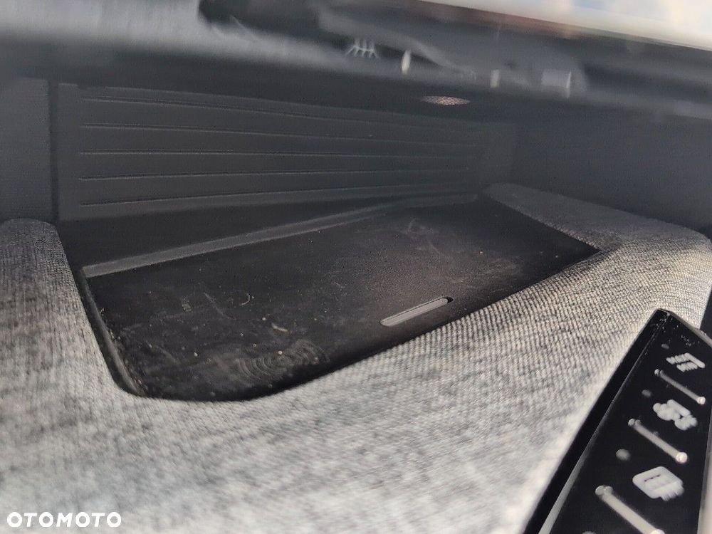 Peugeot 3008 1.2 PureTech mHEV Allure e-DCS6 - 16