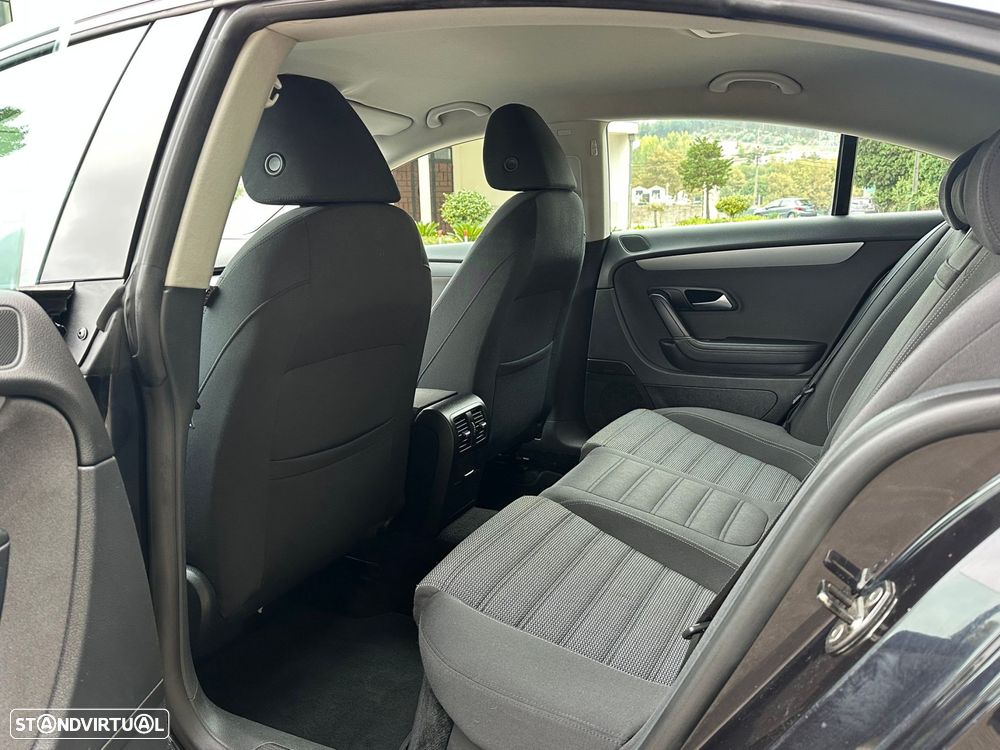 VW Passat CC 2.0 TDi BlueMotion - 16
