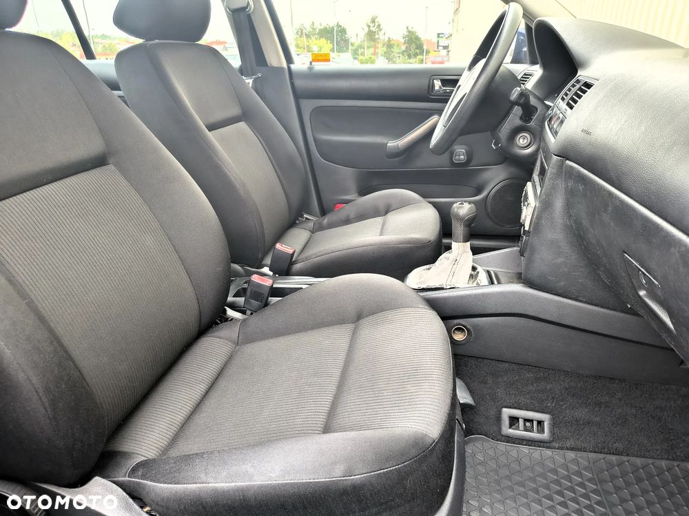 Volkswagen Bora 1.6 Comfortline - 19