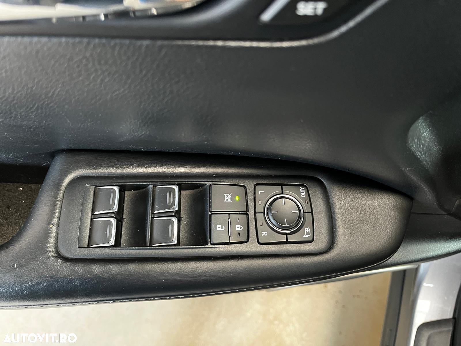 Lexus Seria RX 450h Aut. Luxury (trapa panoramica) - 27