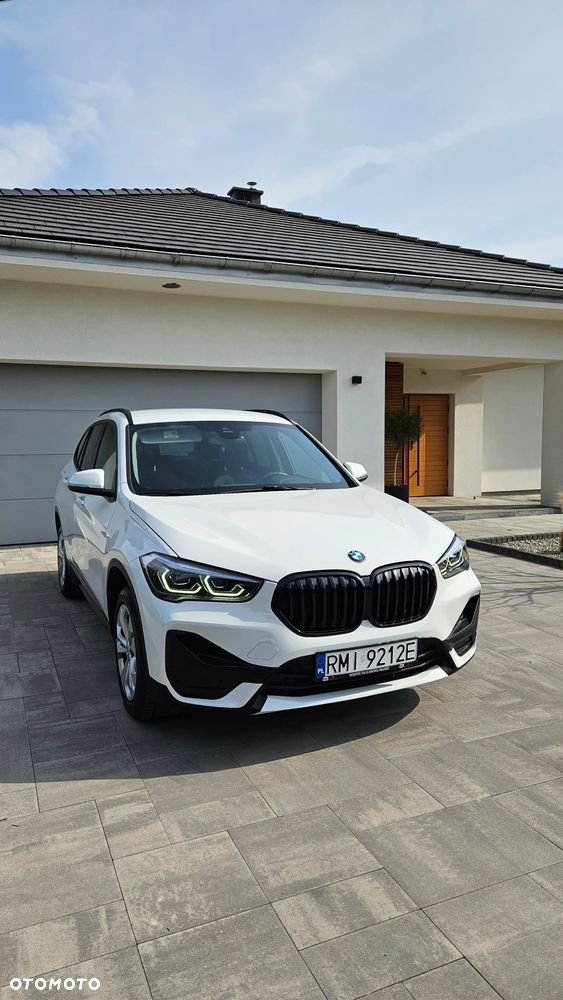 BMW X1 xDrive25e Sport Line - 1
