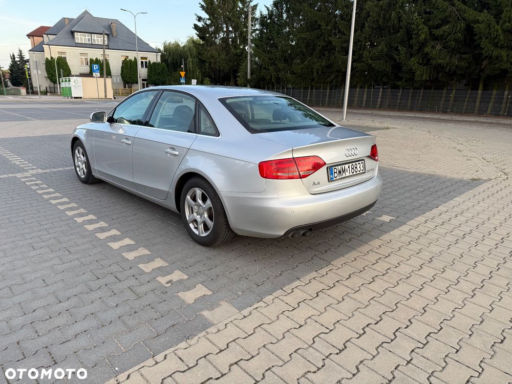 Audi A4 Limousine - 7